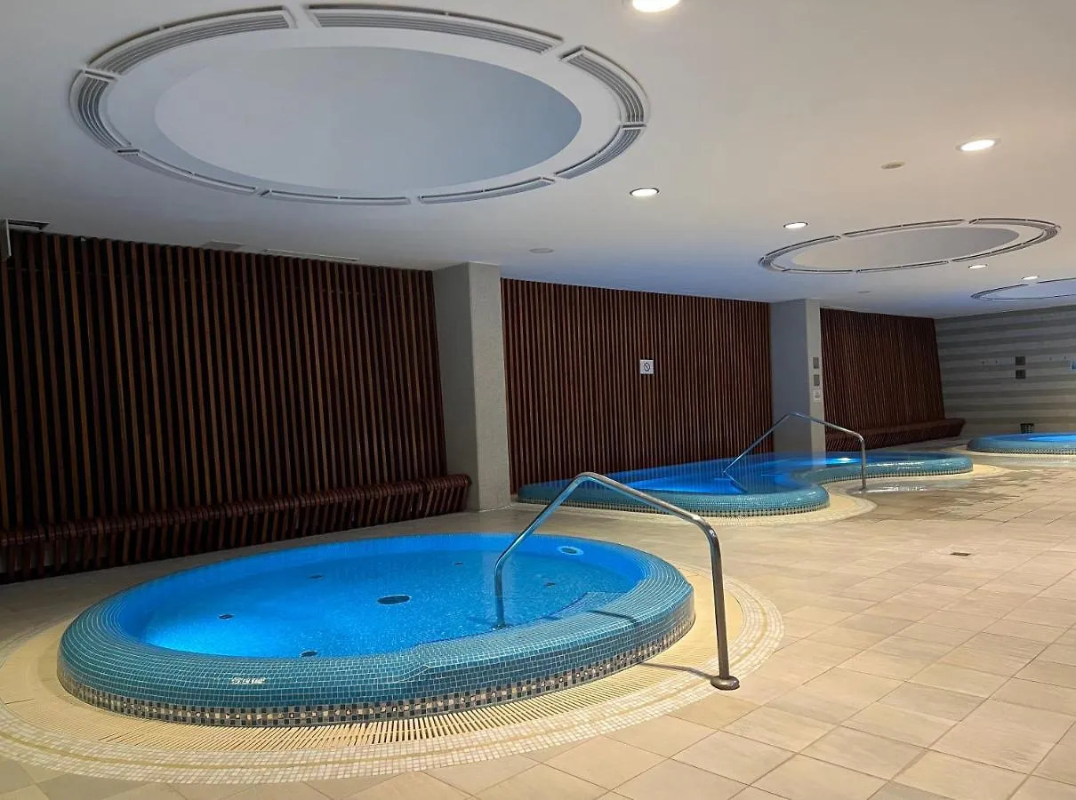 Luxury Apartment Dunapest With Spa And Pool Budapest