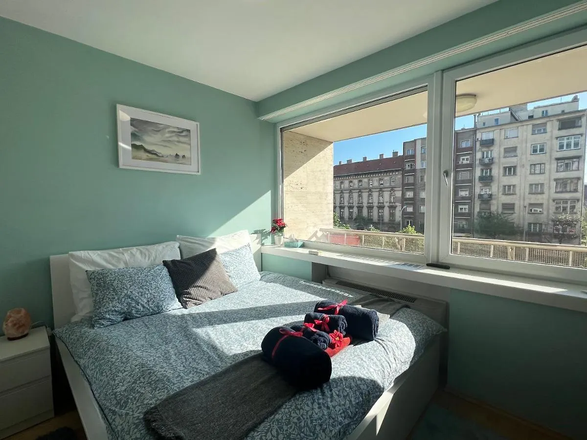 Luxury Apartment Dunapest With Spa And Pool Budapest